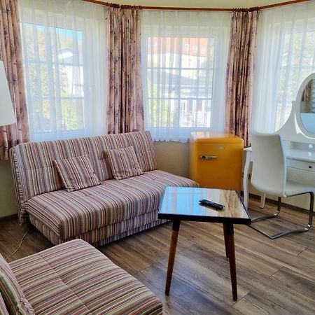 Hotel Waterkant ザスニッツ エクステリア 写真