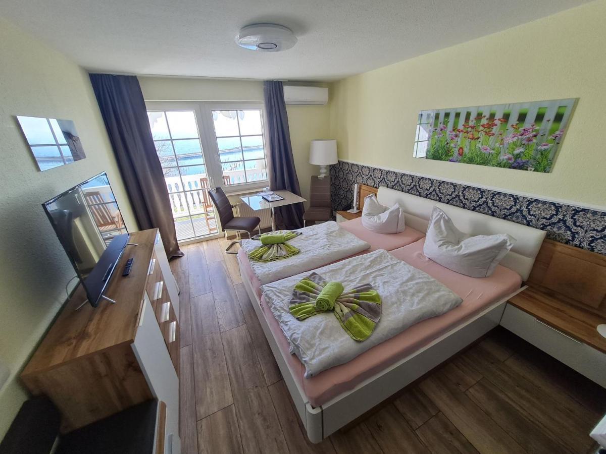 Hotel Waterkant ザスニッツ エクステリア 写真