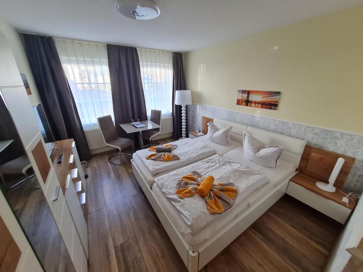 Hotel Waterkant ザスニッツ エクステリア 写真