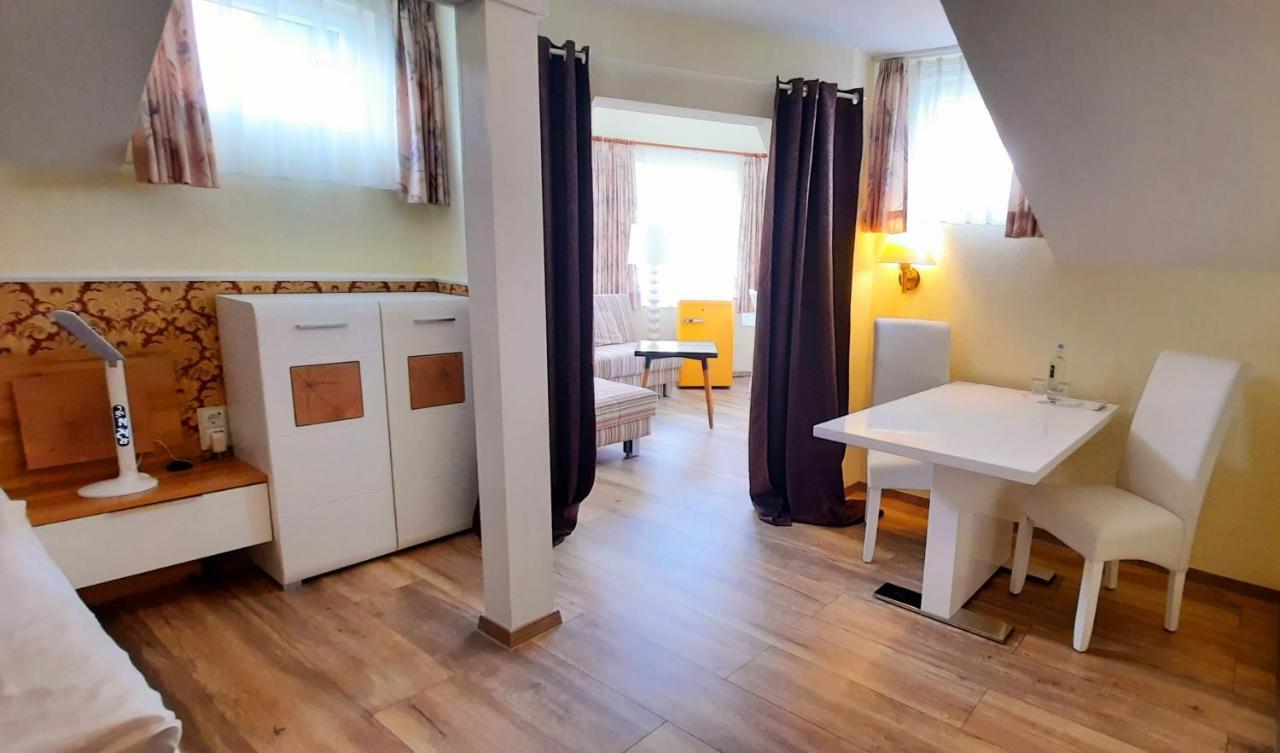 Hotel Waterkant ザスニッツ エクステリア 写真