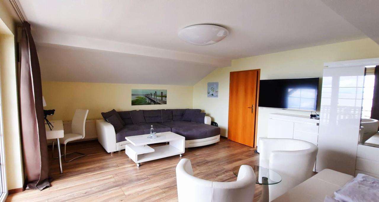 Hotel Waterkant ザスニッツ エクステリア 写真